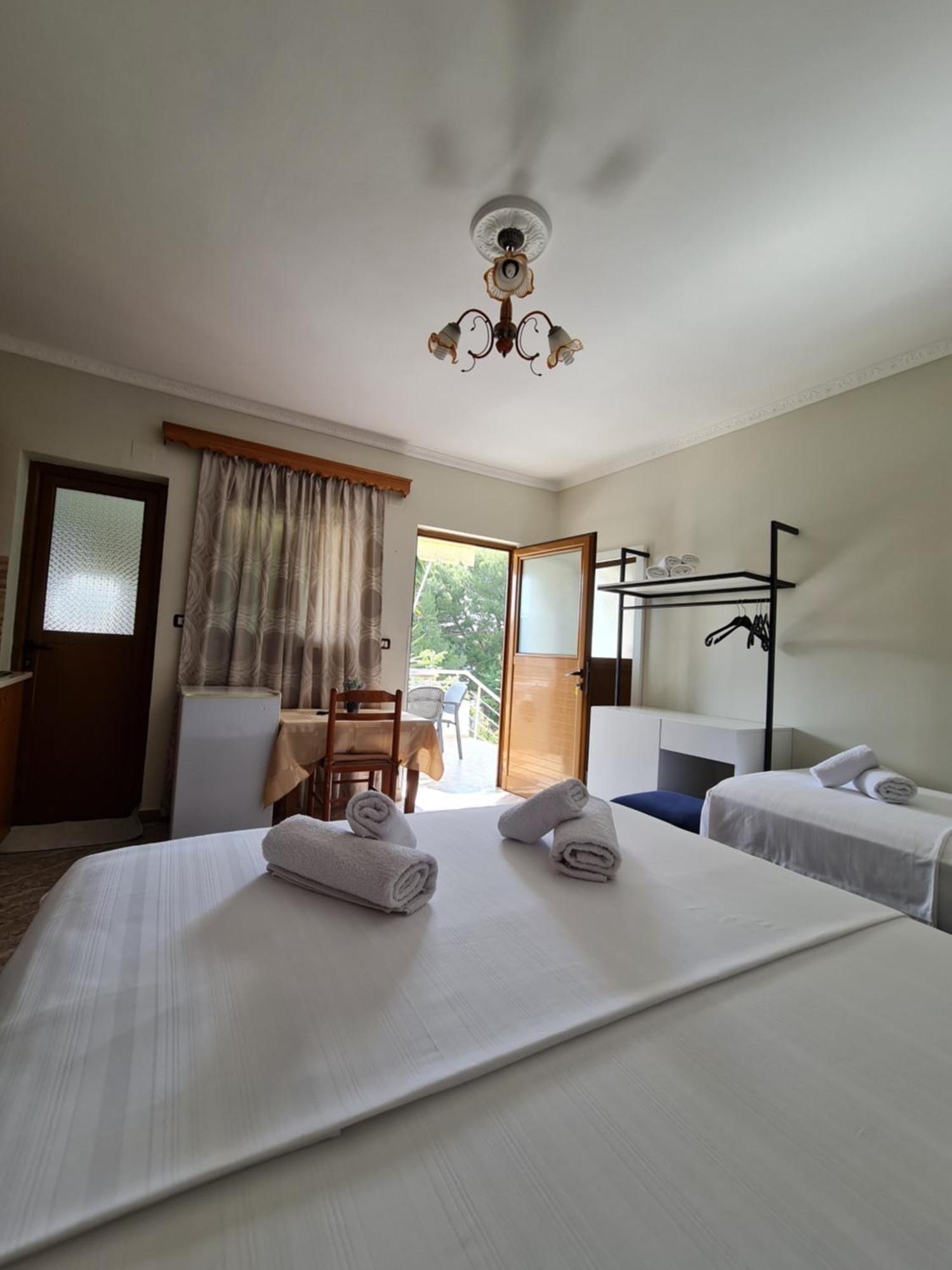 Villa Gezimi Ksamil Habitación foto